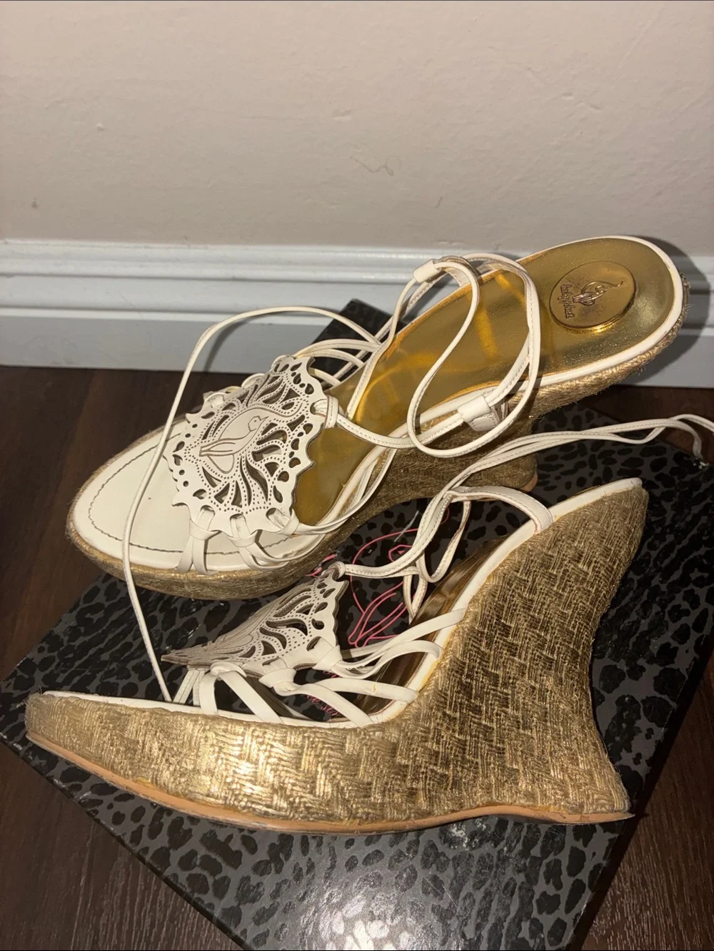 Y2K Baby Phat White Lace-Up Platform Wedge Sandals Espadrilles Wrap around 8.5